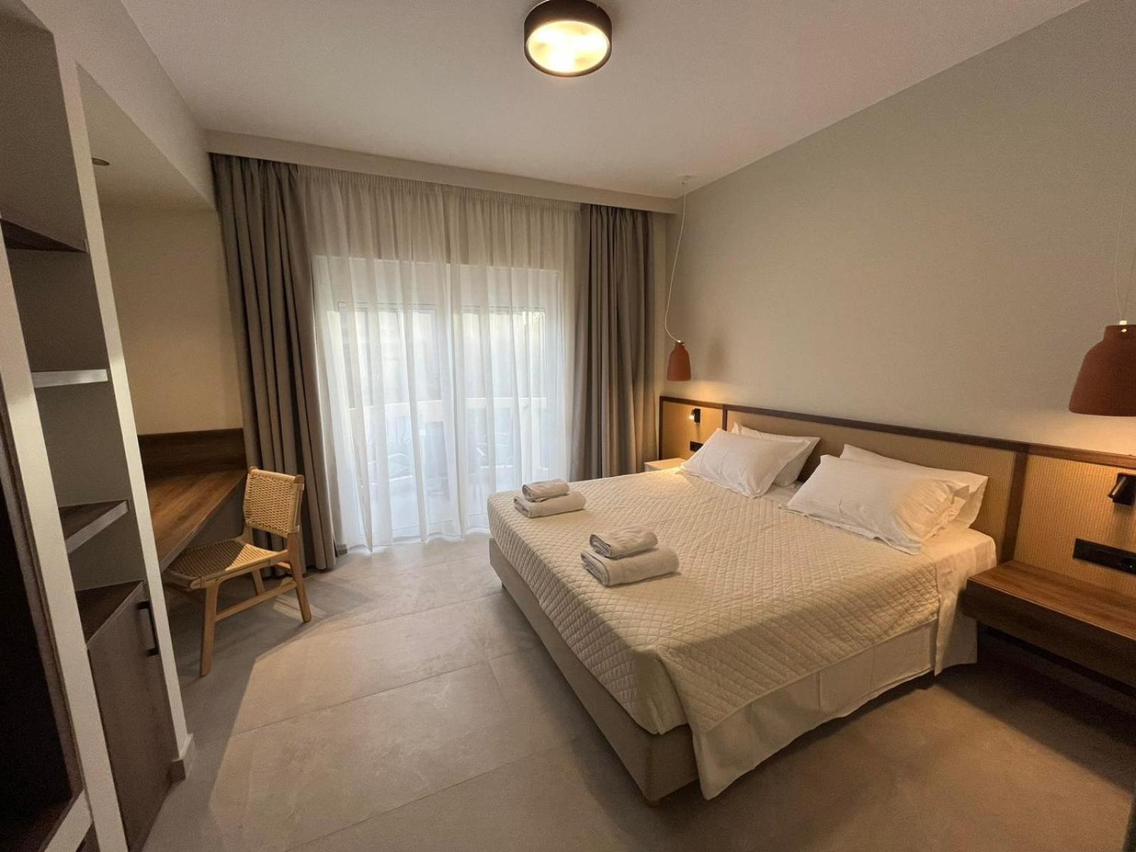 Mediterranean Sea Top Floor Palaiochora Exterior photo