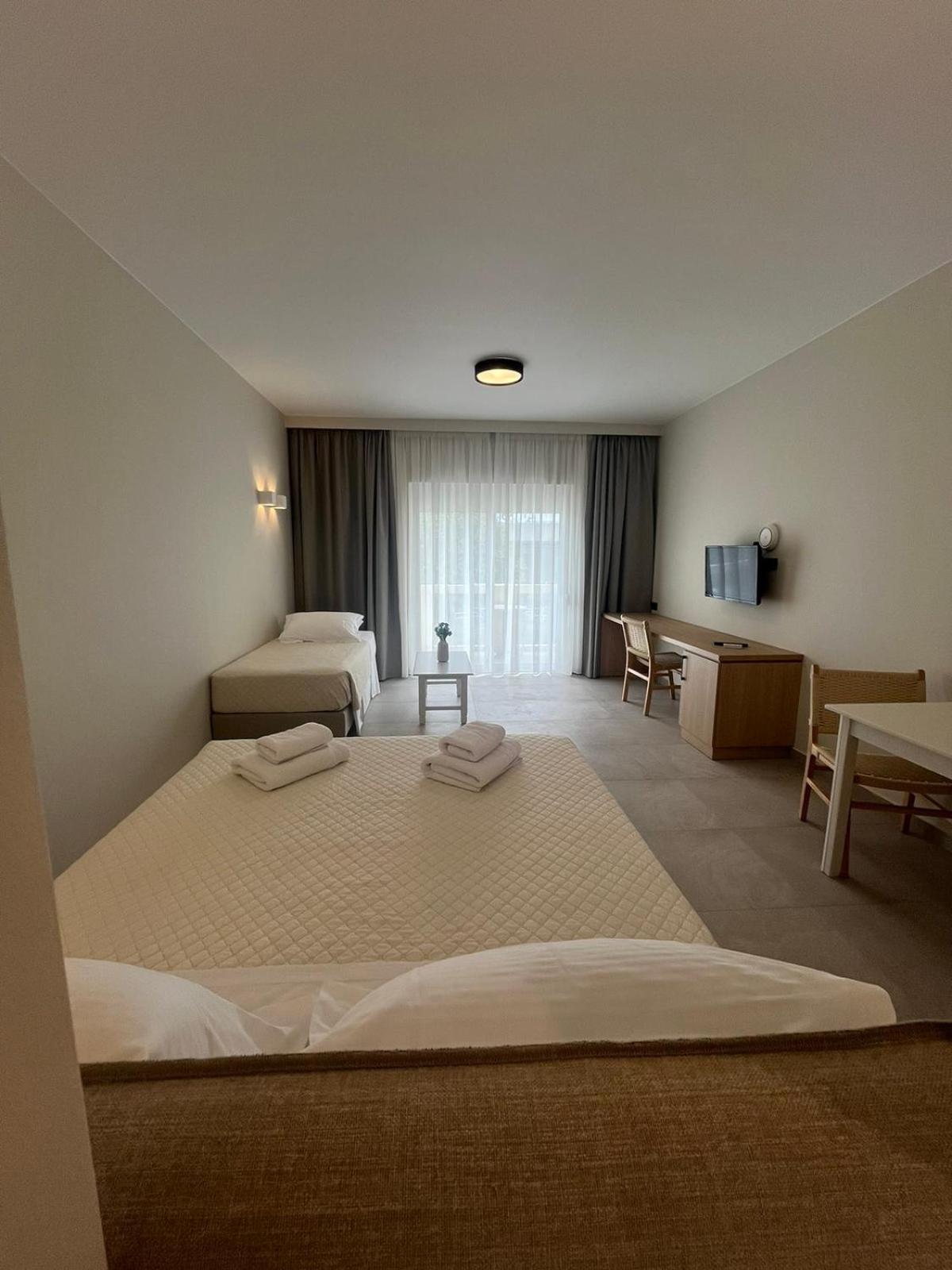 Mediterranean Sea Top Floor Palaiochora Exterior photo