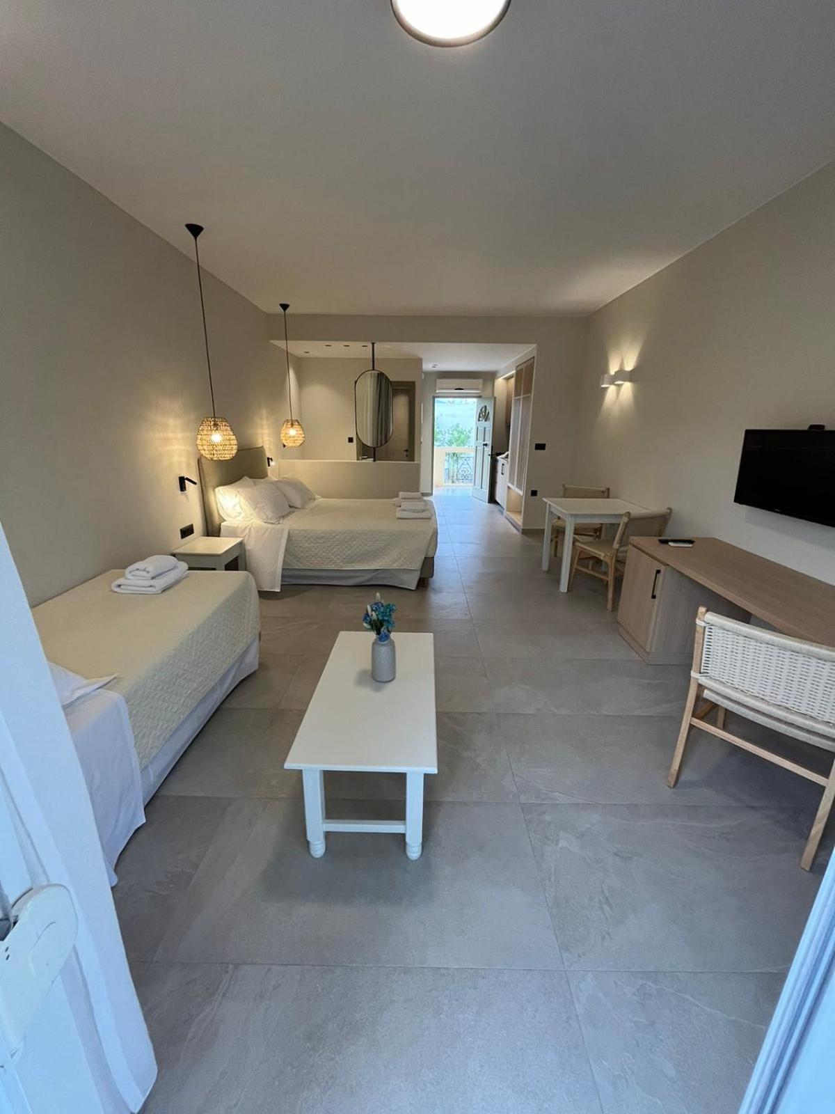Mediterranean Sea Top Floor Palaiochora Exterior photo