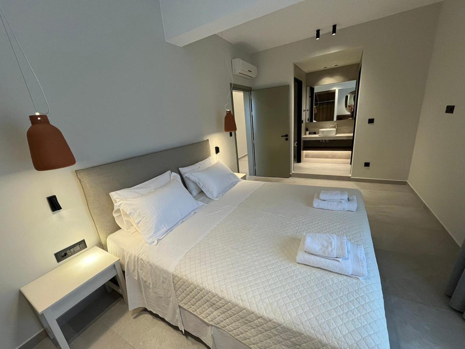 Mediterranean Sea Top Floor Palaiochora Exterior photo